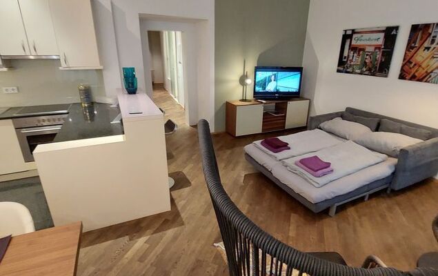 Inner City - Photo 14